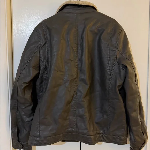 Levi's Men's Dark Brown Sherpa Jacket - Picture 2 of 4